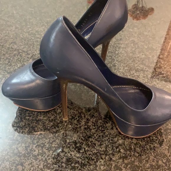 Gorgeous Sergio Rossi pumps - Picture 9 of 11